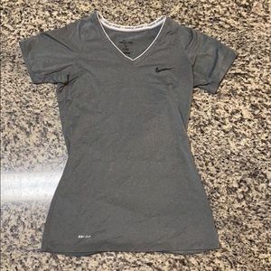 Woman’s Nike top